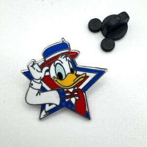 Mickey Mouse & Friends Patriotic Pin Trading Starter Set - Donald Duck Only